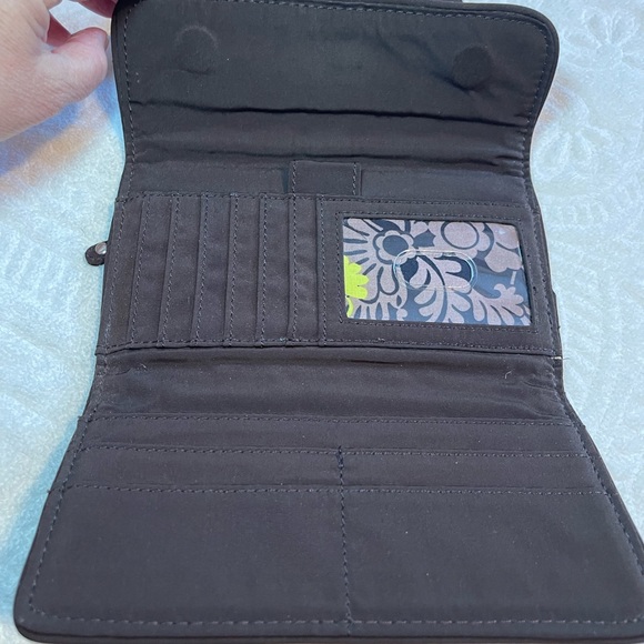 Vera Bradley Tri Fold Brown Solid Quilted Wallet Magnetic - Picture 6 of 10